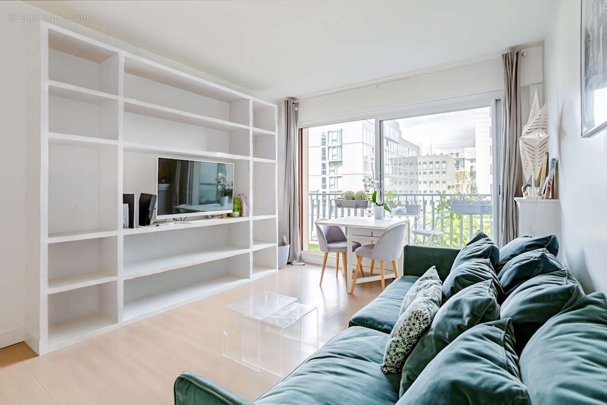 Appartement à ISSY-LES-MOULINEAUX