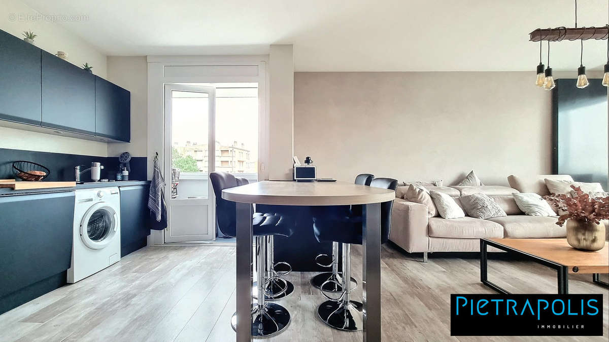 Appartement à LYON-8E