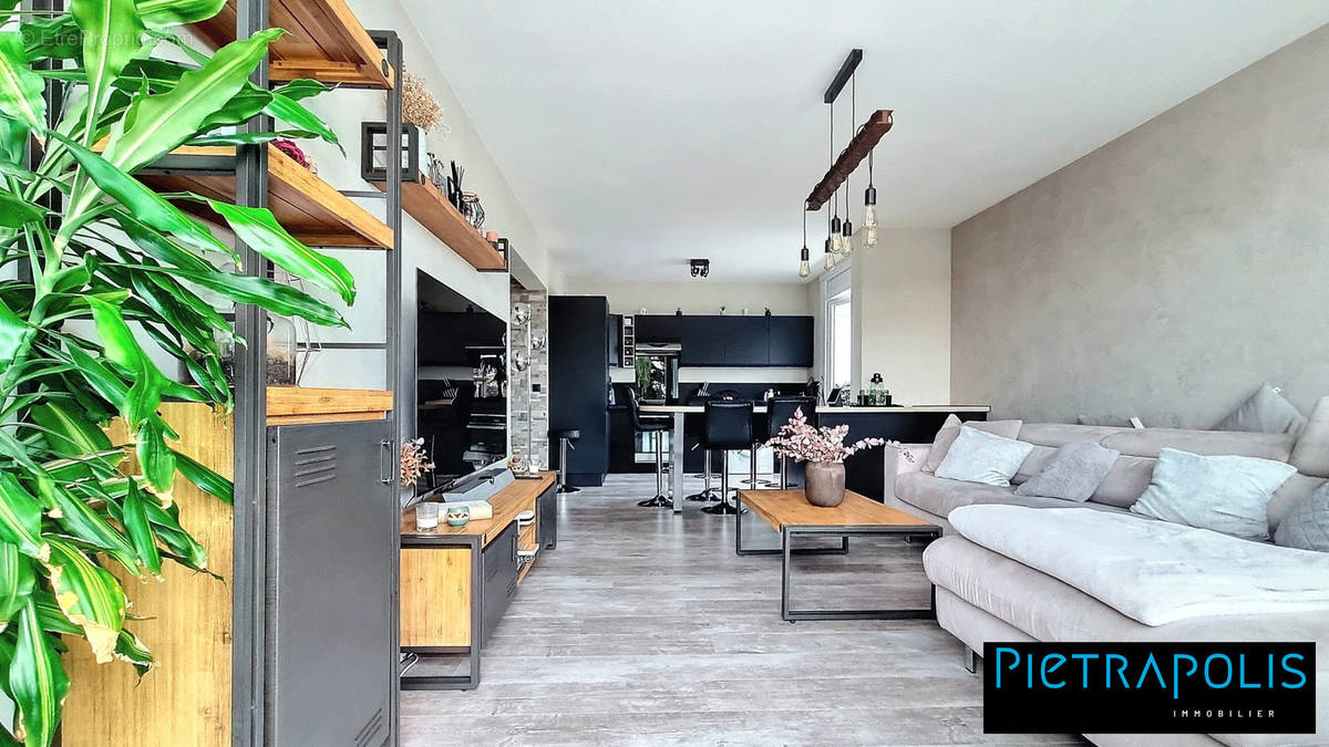 Appartement à LYON-8E