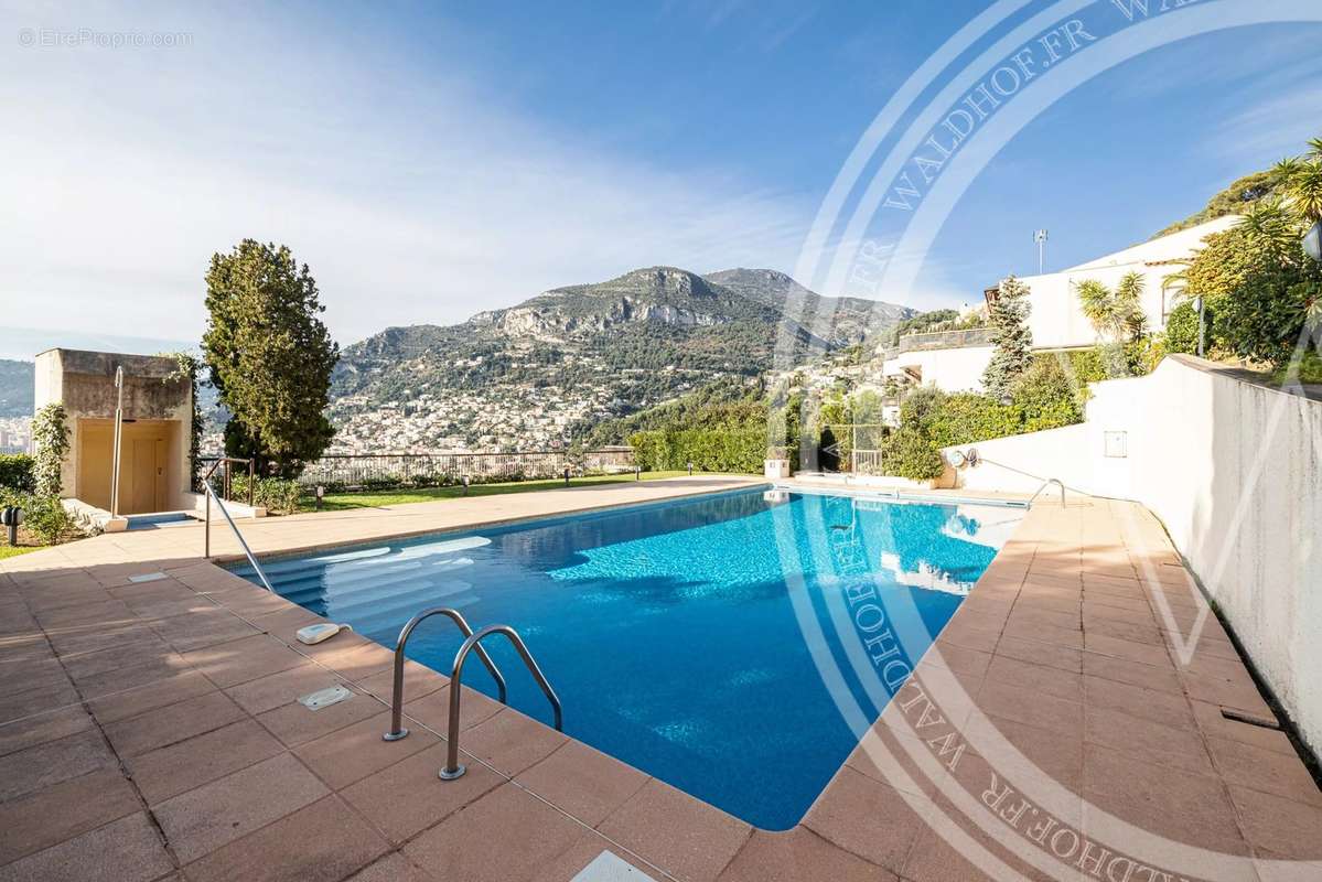 Appartement à ROQUEBRUNE-CAP-MARTIN