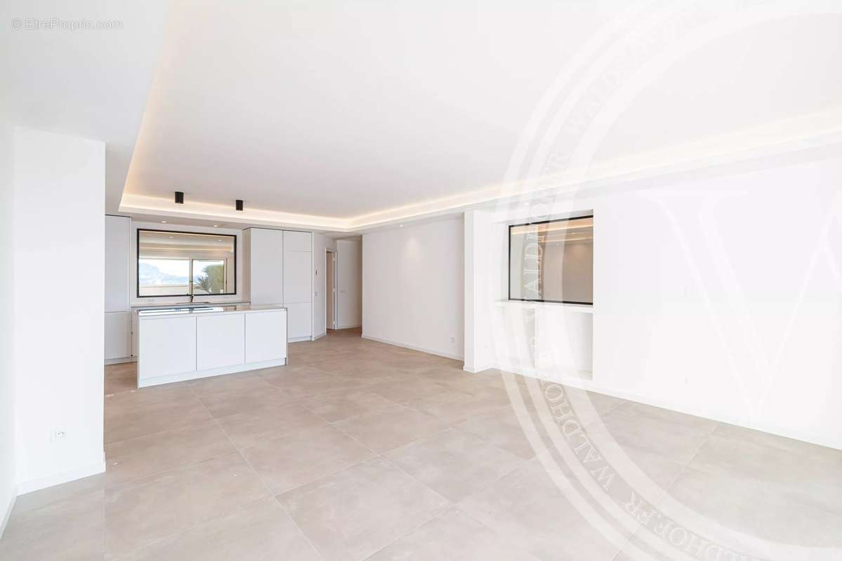 Appartement à ROQUEBRUNE-CAP-MARTIN