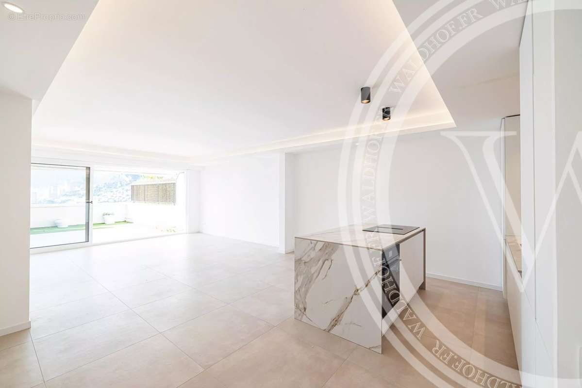 Appartement à ROQUEBRUNE-CAP-MARTIN