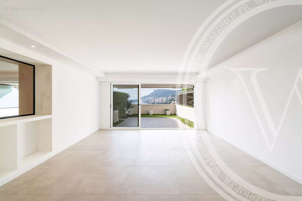 Appartement à ROQUEBRUNE-CAP-MARTIN