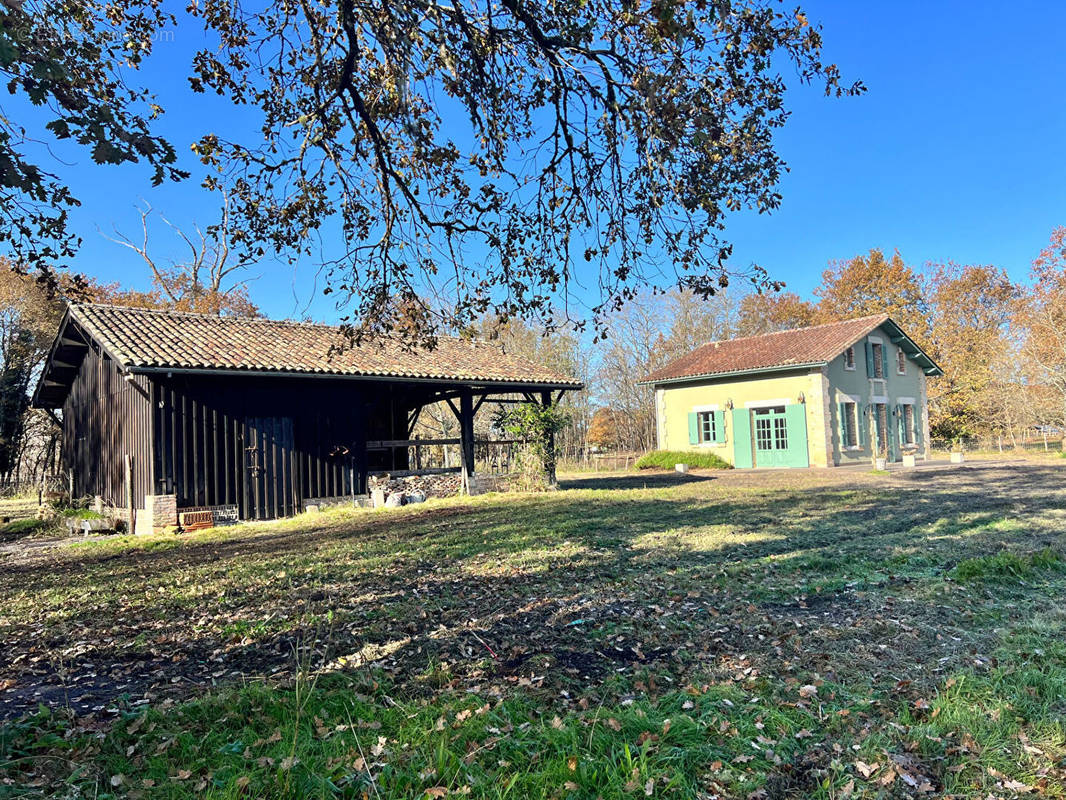 Maison à HOSTENS