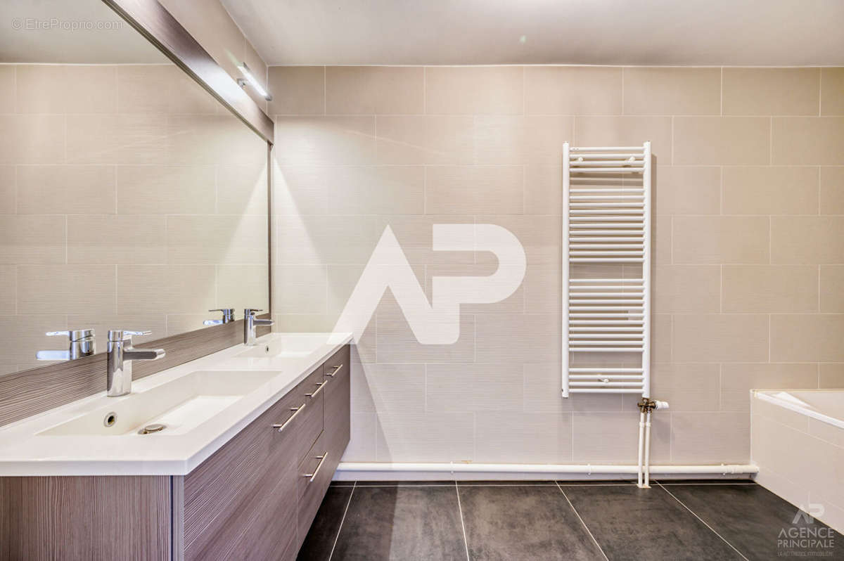 Appartement à RUEIL-MALMAISON