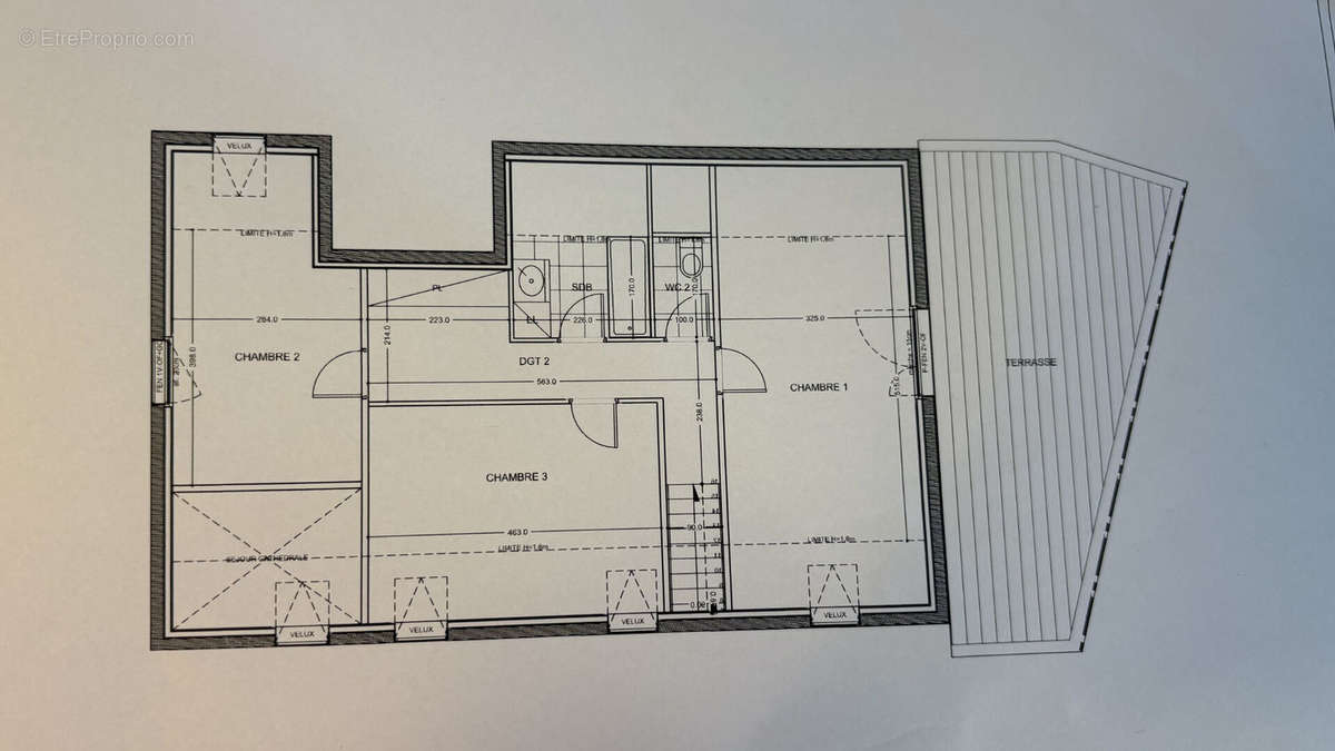 Appartement à SAINT-PIERRE-DU-PERRAY