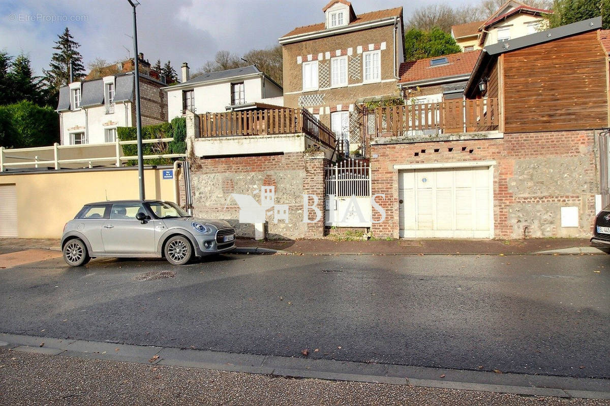 Maison à ELBEUF