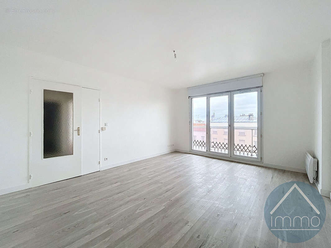 Appartement à ASNIERES-SUR-SEINE