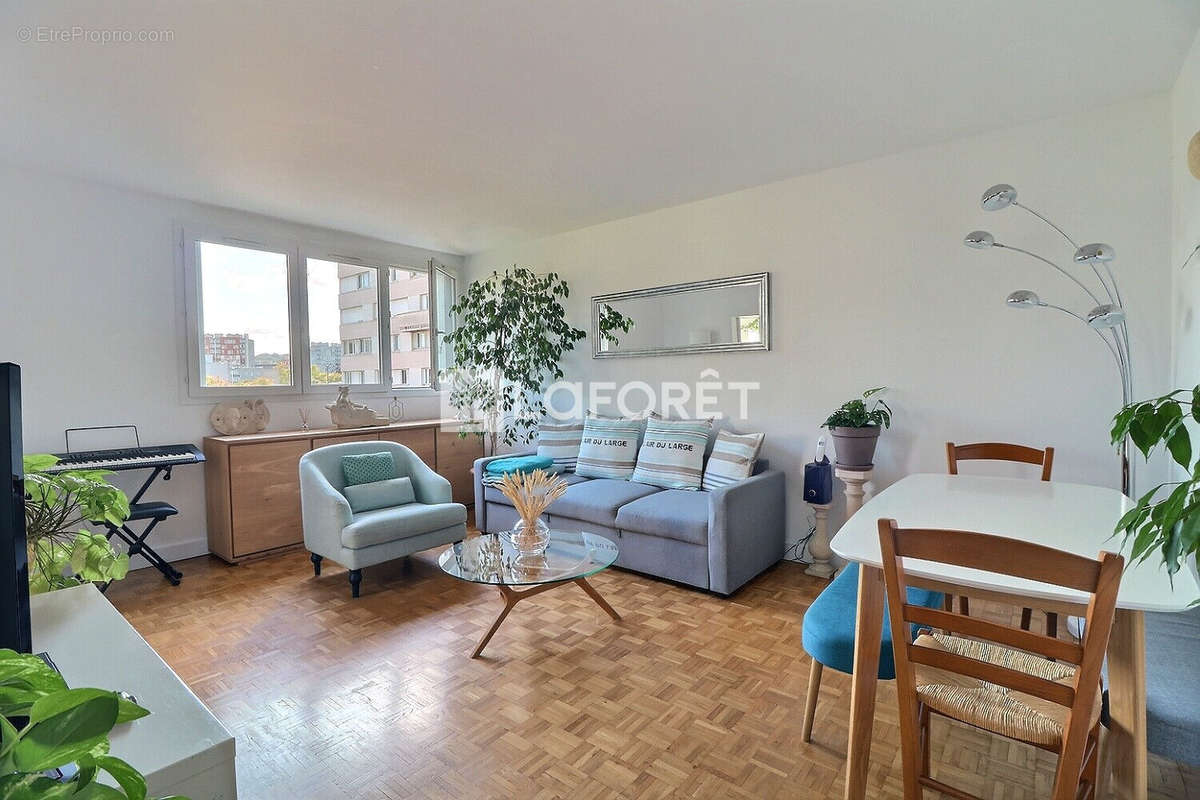 Appartement à RUEIL-MALMAISON