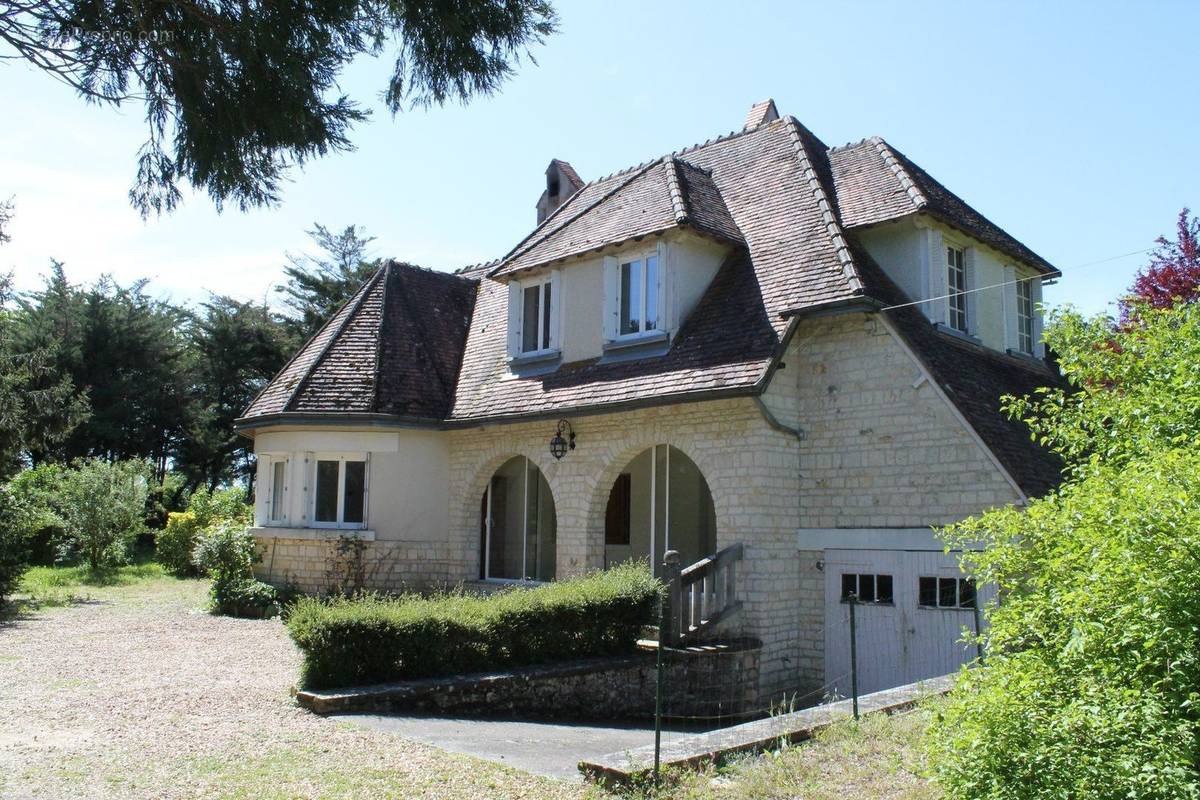 Maison à NEONS-SUR-CREUSE