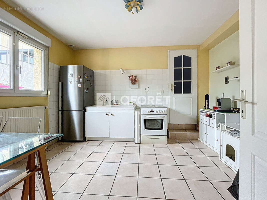 Appartement à RILLIEUX-LA-PAPE