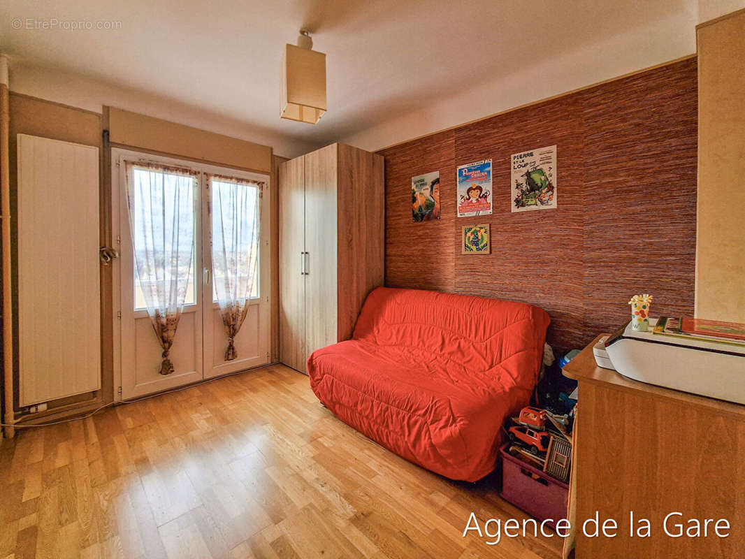 Appartement à SARTROUVILLE