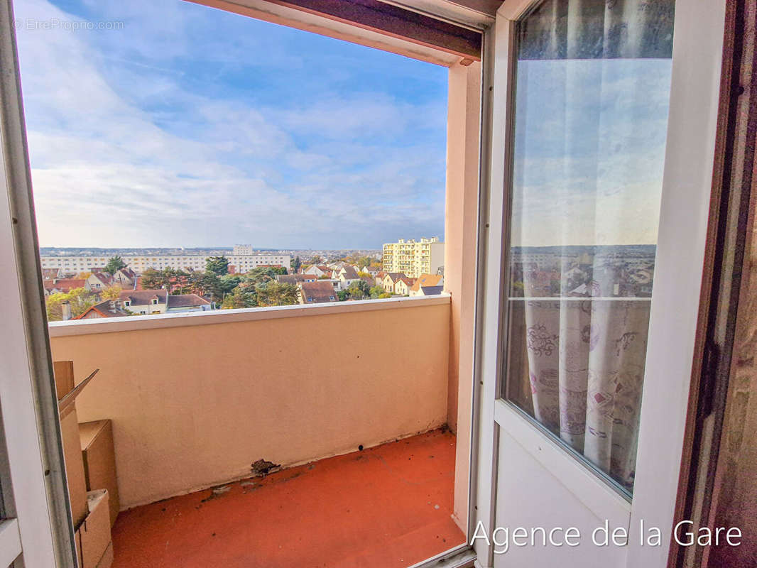 Appartement à SARTROUVILLE