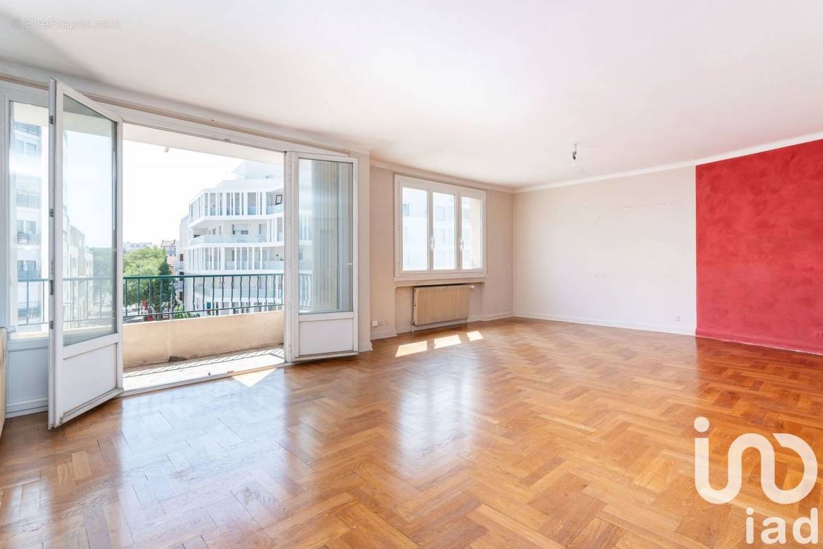 Photo 1 - Appartement à VILLEURBANNE