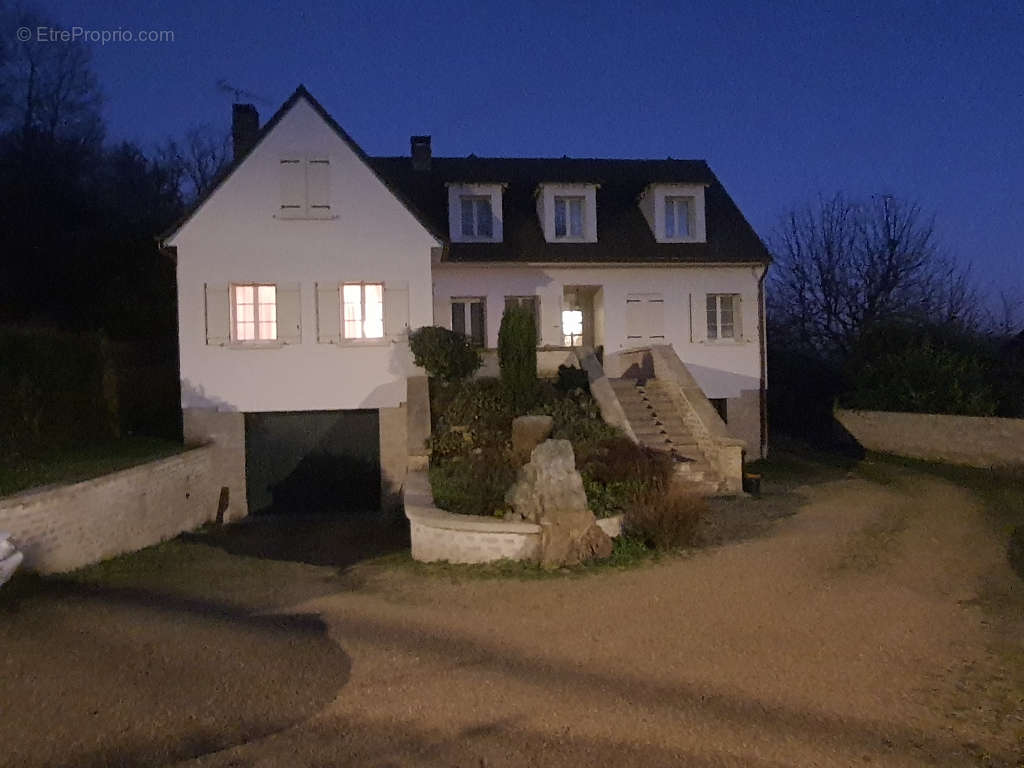 Maison à AUVERS-SUR-OISE