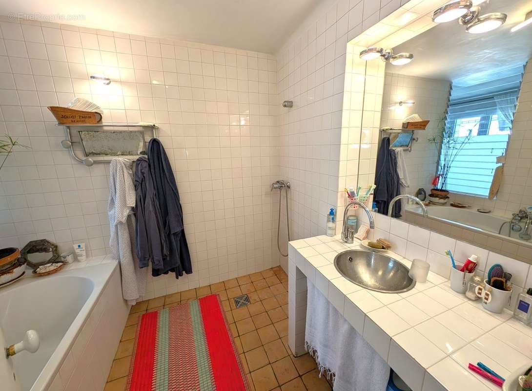 Appartement à PARIS-19E