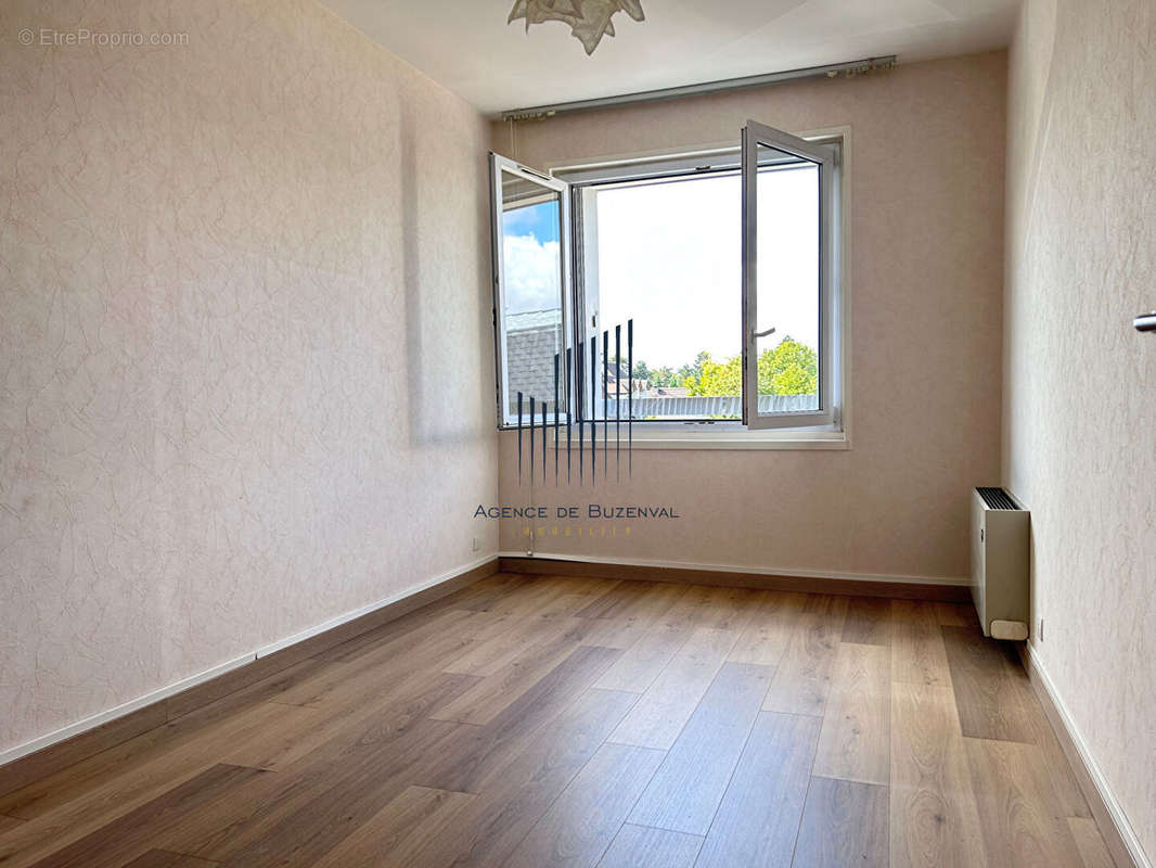 Appartement à RUEIL-MALMAISON