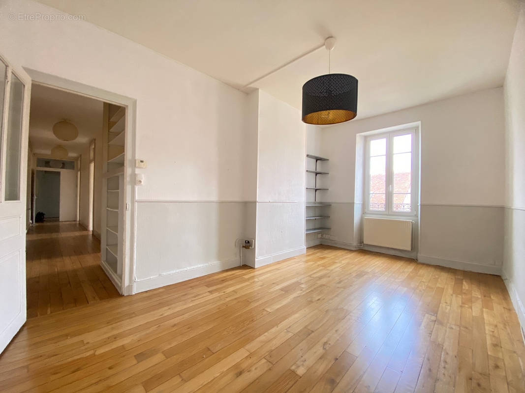 Appartement à LONS-LE-SAUNIER