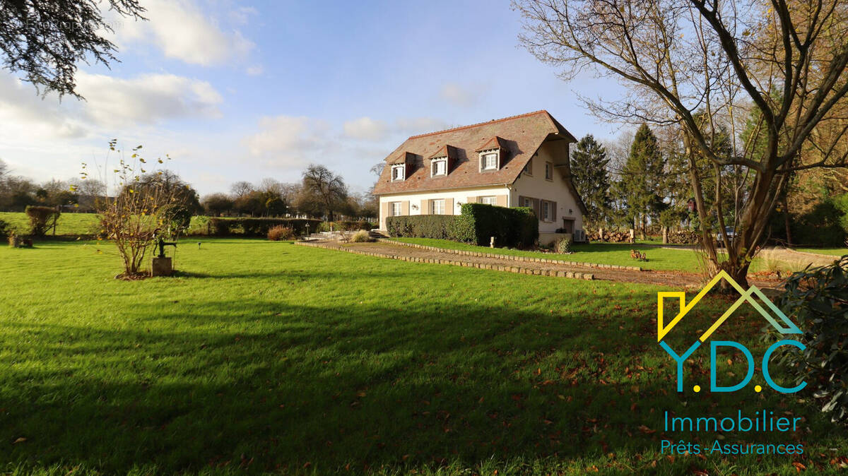 Maison à YERVILLE