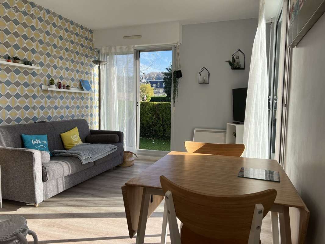 Appartement à BLONVILLE-SUR-MER