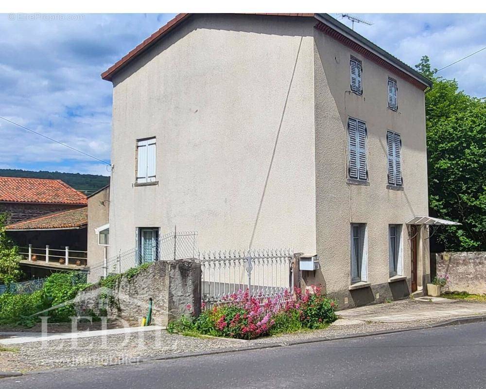 Maison à SAINT-SATURNIN