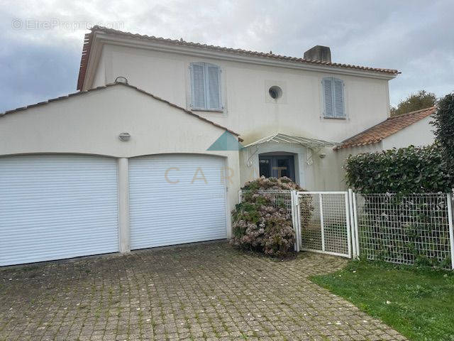 Maison à L&#039;AIGUILLON-SUR-VIE