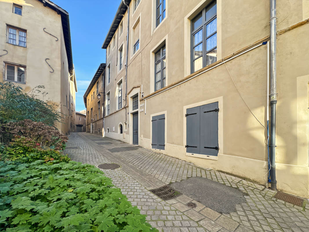 Appartement à TREVOUX