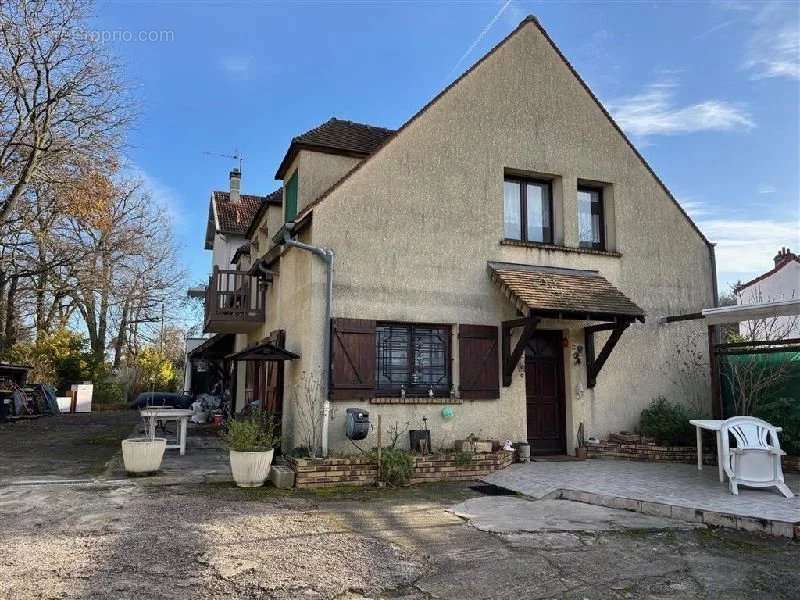 Maison à SAINT-MICHEL-SUR-ORGE