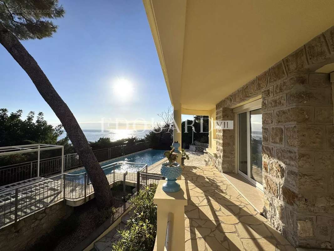 Maison à ROQUEBRUNE-CAP-MARTIN