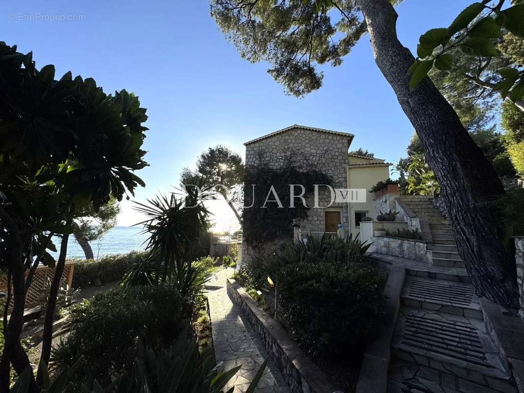 Maison à ROQUEBRUNE-CAP-MARTIN