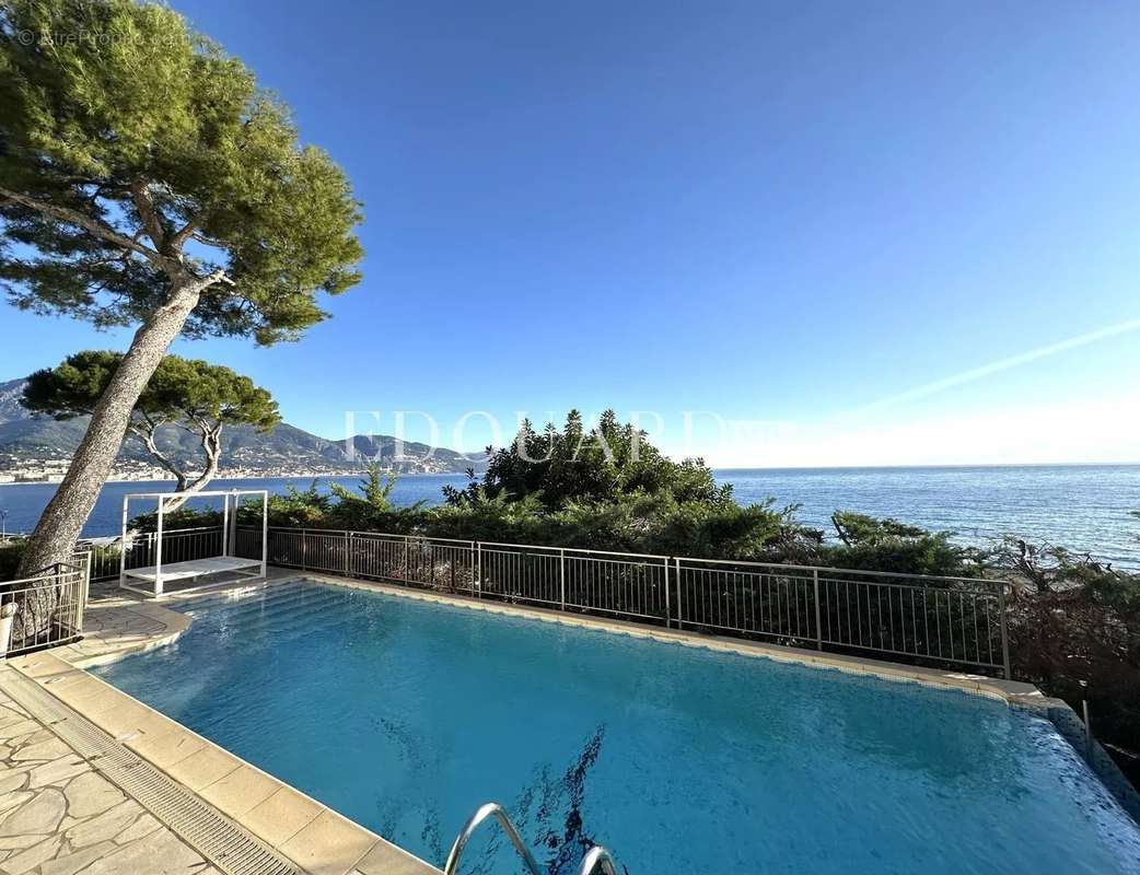 Maison à ROQUEBRUNE-CAP-MARTIN