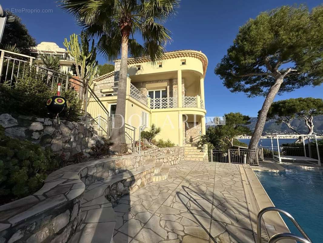 Maison à ROQUEBRUNE-CAP-MARTIN