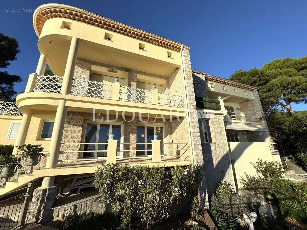 Maison à ROQUEBRUNE-CAP-MARTIN