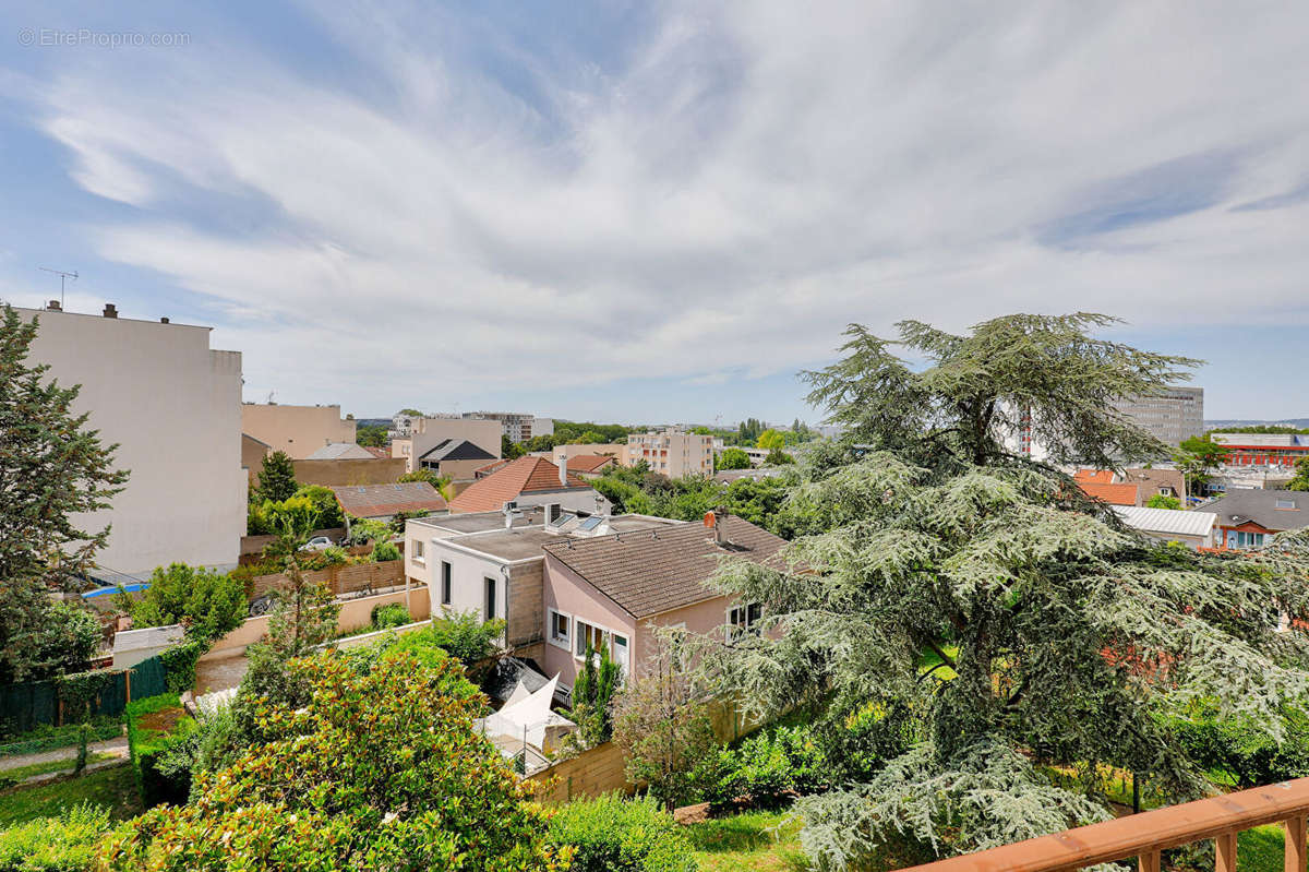 Appartement à COLOMBES