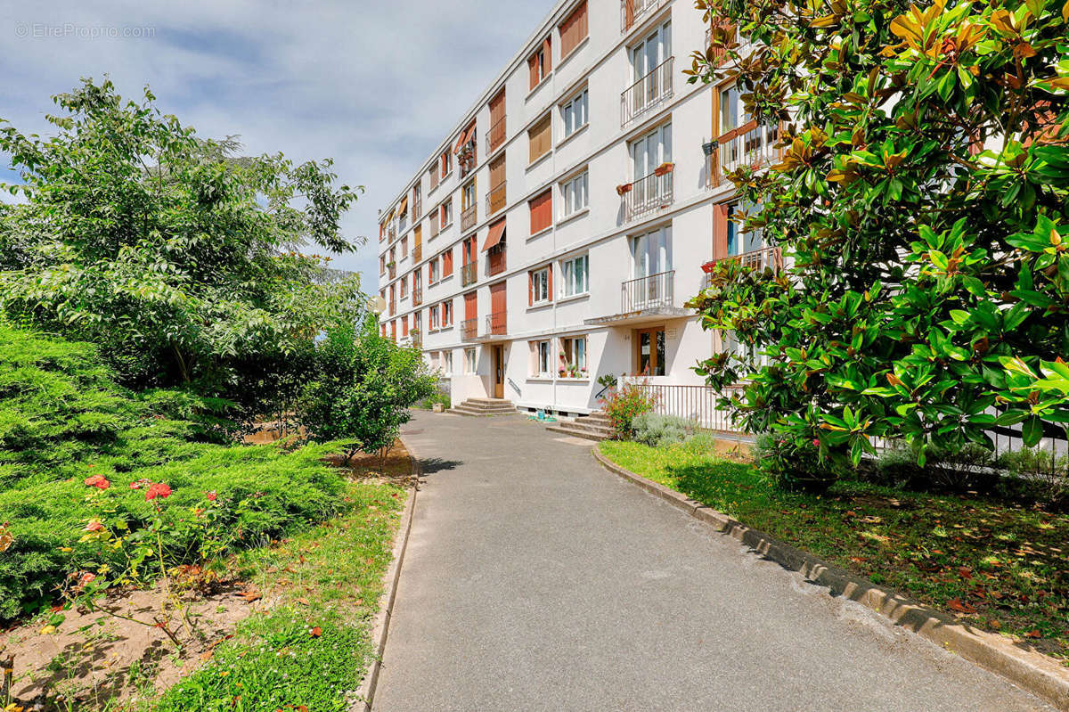 Appartement à COLOMBES