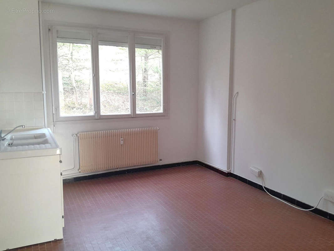 Appartement à FONTAINES-SUR-SAONE