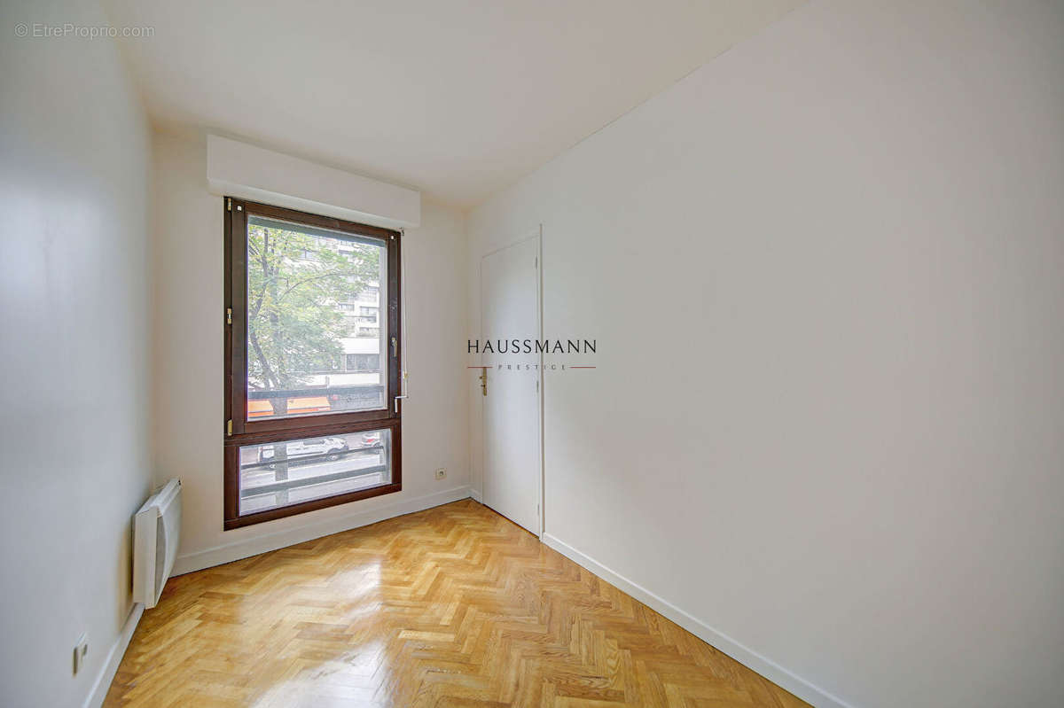 Appartement à PARIS-19E