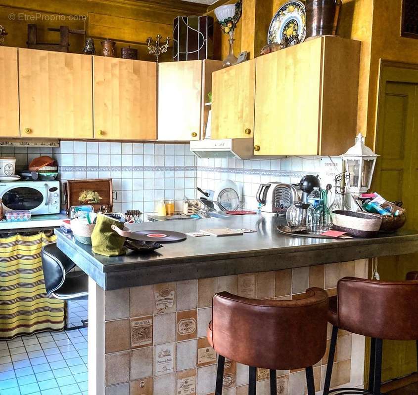 Appartement à PARIS-10E