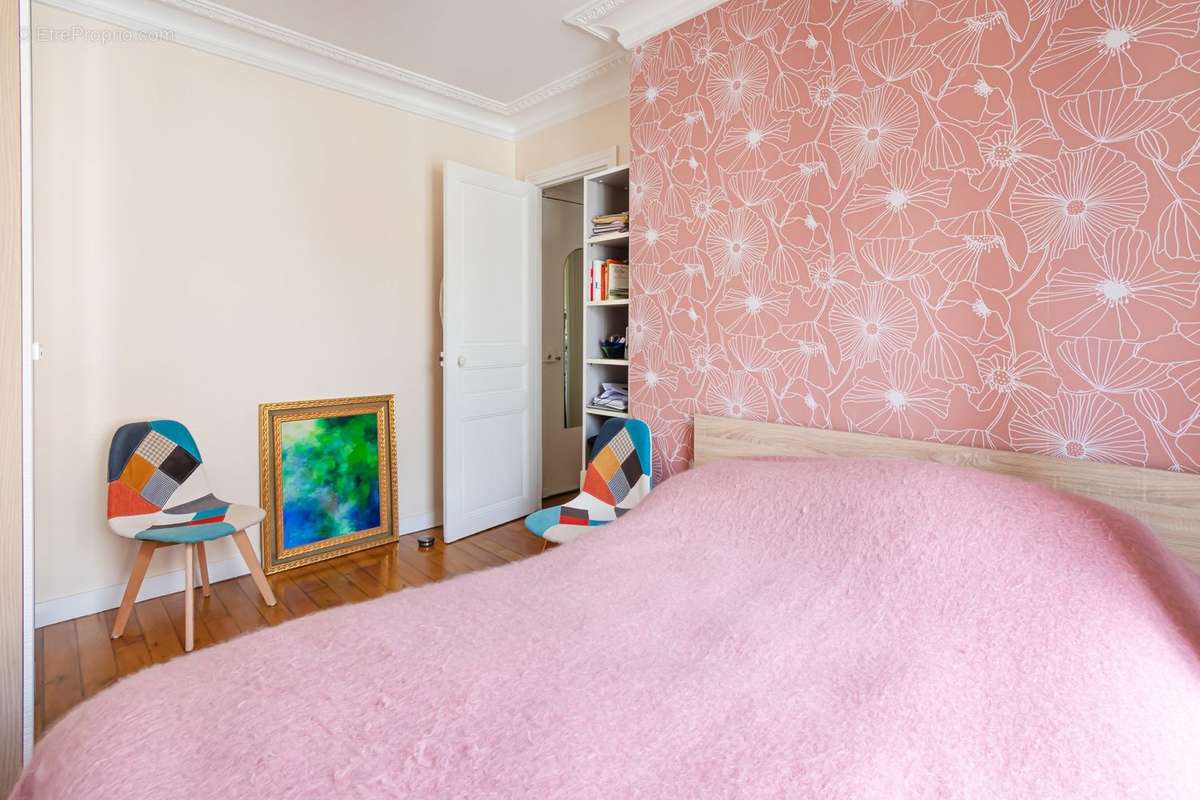 Appartement à PARIS-14E