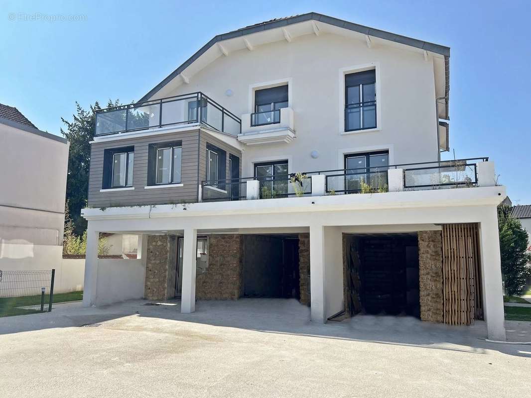 Appartement à LE PERREUX-SUR-MARNE