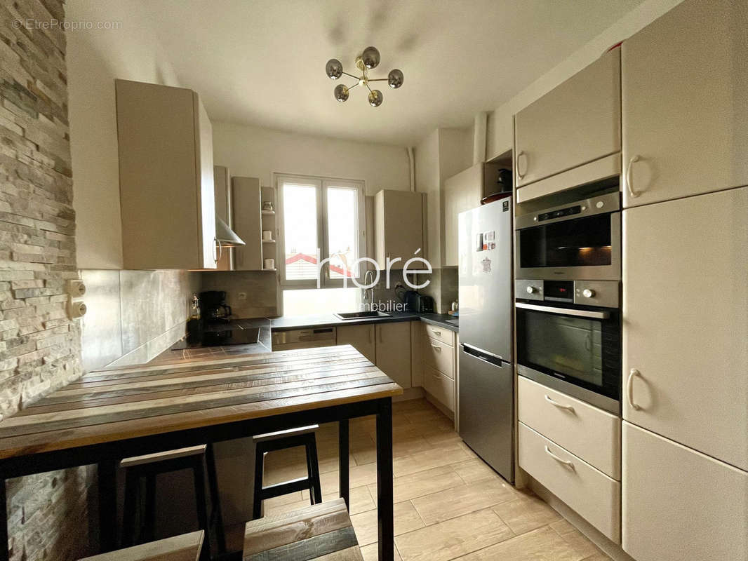 Appartement à ASNIERES-SUR-SEINE