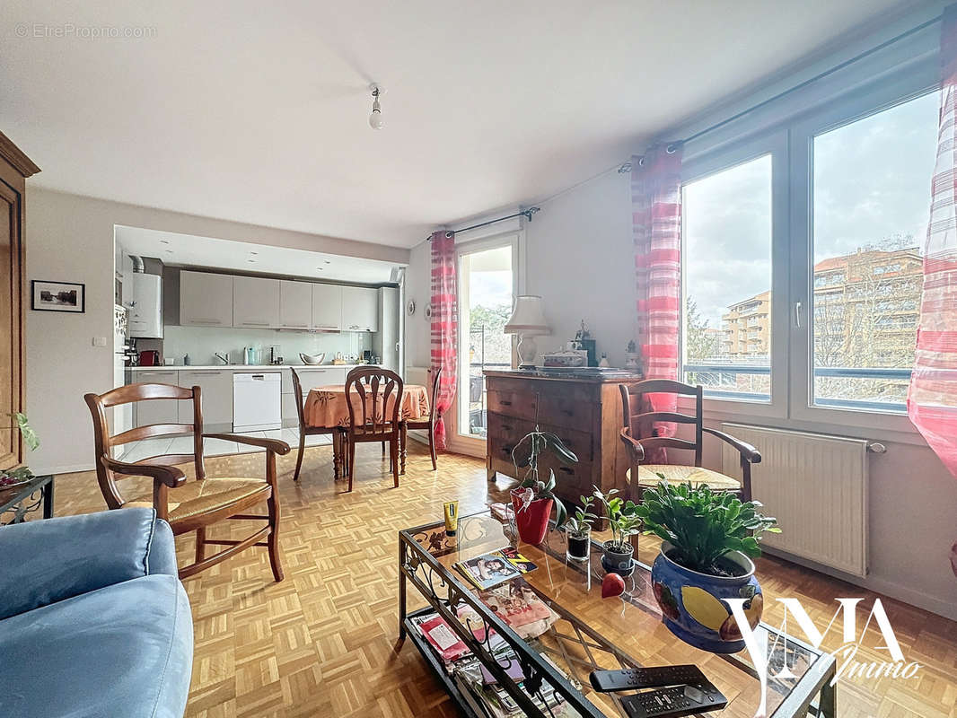 Appartement à LYON-9E