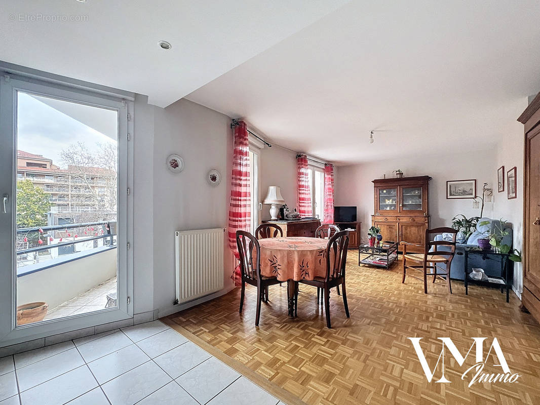 Appartement à LYON-9E