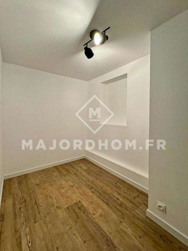 Appartement à MARSEILLE-5E