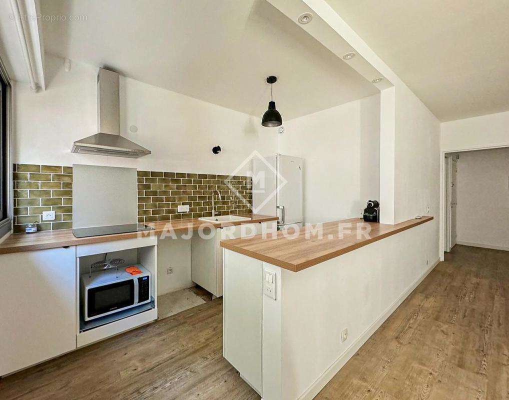 Appartement à MARSEILLE-5E