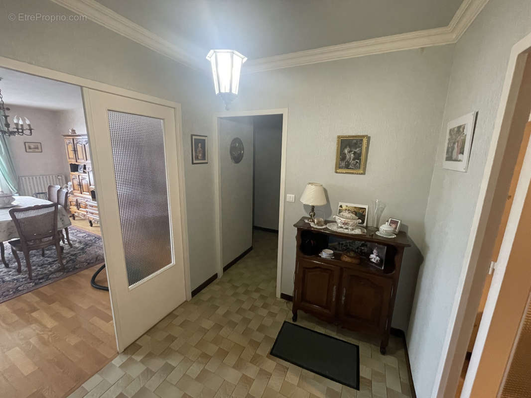 Appartement à SAINT-ETIENNE