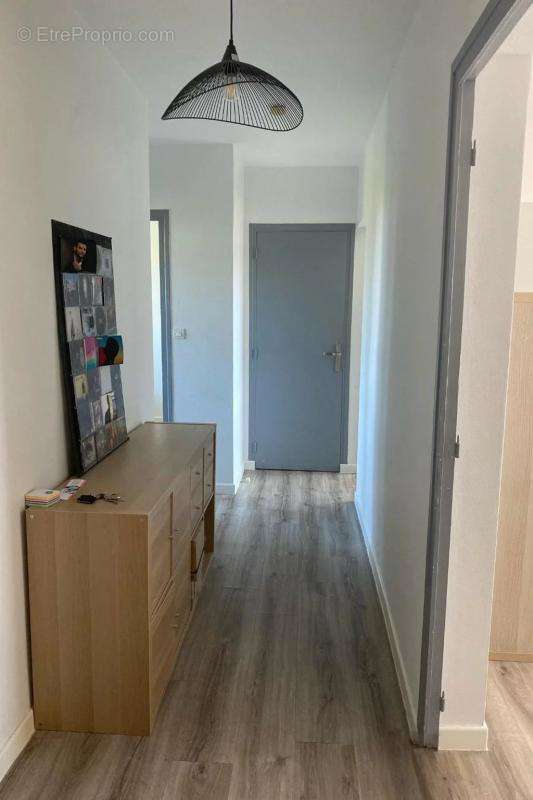 Appartement à PRIVAS