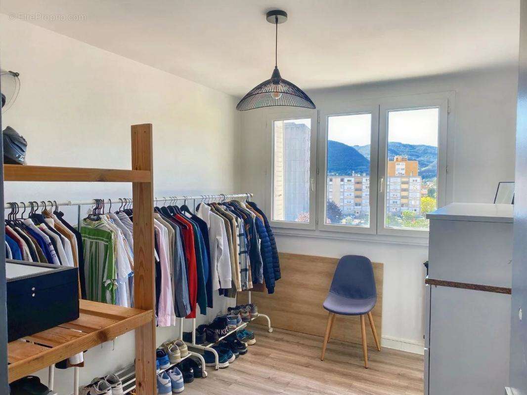 Appartement à PRIVAS