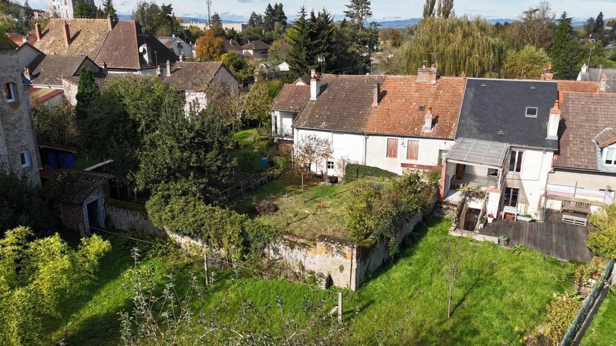 Maison à AUTUN