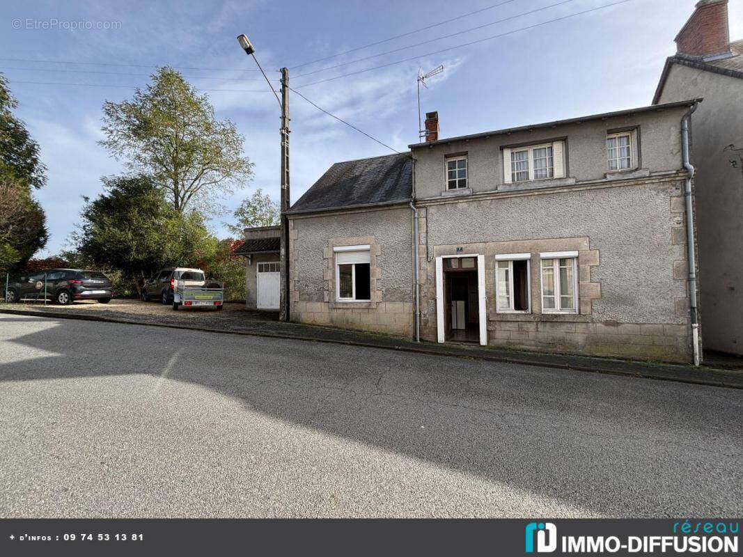 Maison à BOUSSAC